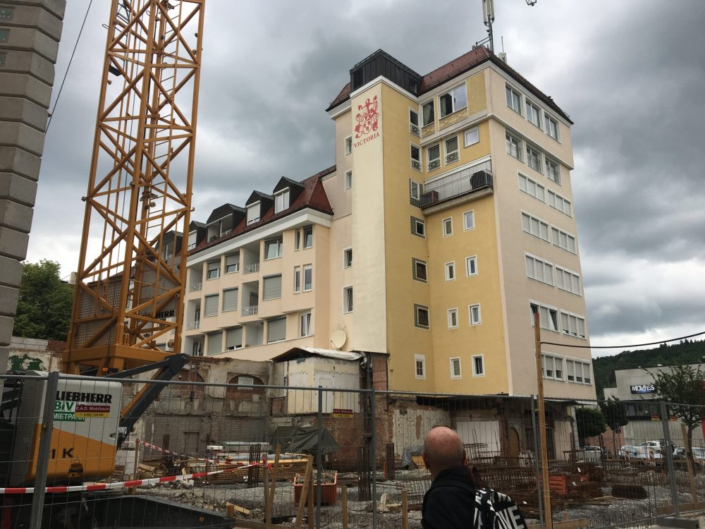 Construction site with the Hotel Victoria in Bad Mergentheim.