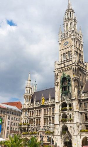 New-City-Hall-Rathaus-Marienplatz-Munich